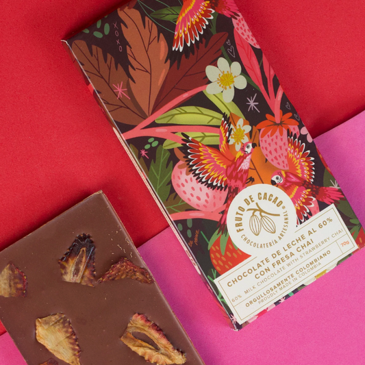 FRUTO DE CACAO Tablette 60% cacao au lait de coco avec fraise et chai